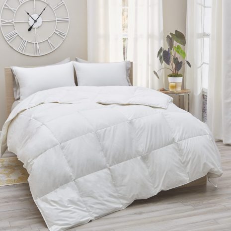 Byrnes' Crate Ultra Luxury Down Comforter